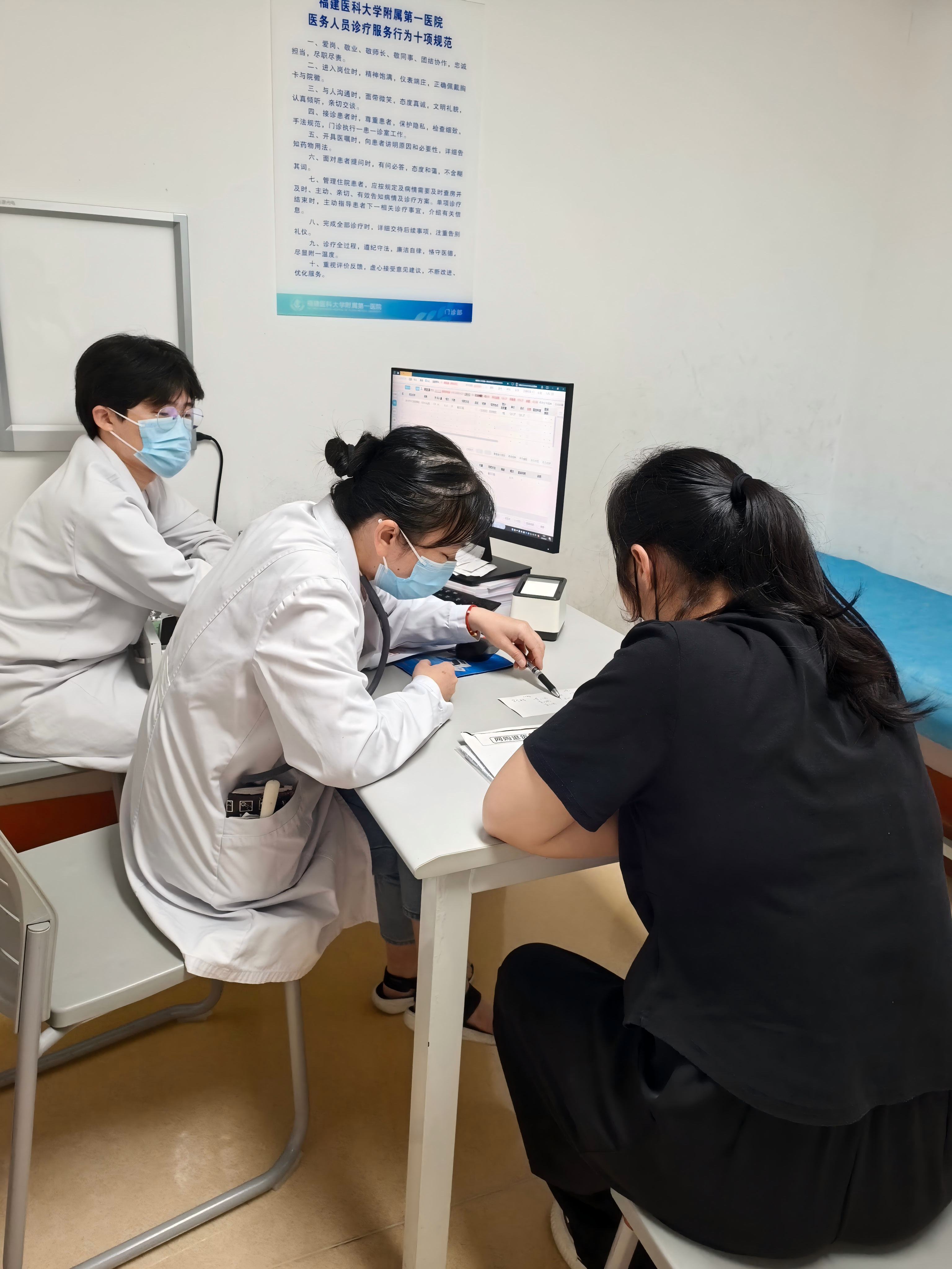 五天五个主题，医生药师联合守护儿童健康 ——福医附一医院儿科儿童安全用药科普暨义诊周圆满结束