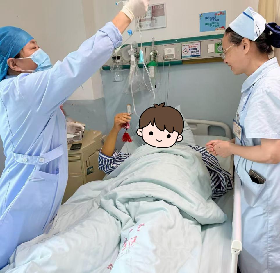 香囊系祝福   肝科护安康——福医附一肝内科开展端午人文护理活动