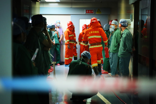 福医大附一医院开展手术室消防安全应急演练