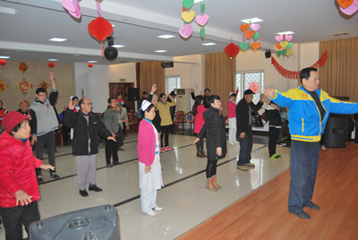 福建医大附一护养中心“七彩生活”--学习太极拳 福建医大附一护养中心“七彩生活”--学习太极拳