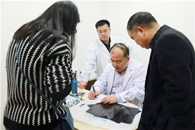 我院协办的2016年全国CHJS人工关节感染基础与临床学习班暨关节假体周围感染专题讨论会在福建龙岩顺利举行 我院协办的2016年全国CHJS人工关节感染基础与临床学习班暨关节假体周围感染专题讨论会在福建龙岩顺利举行