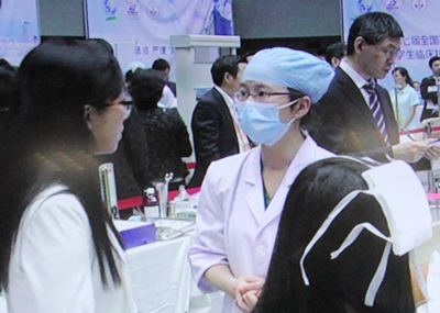 第七届全国高等医学院校大学生临床技能竞赛总决赛第一临床医学院代表福建医科大学参赛以全国第一名佳绩荣获特等奖