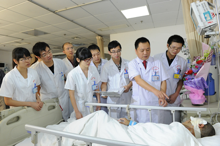 运筹帷幄 躬耕一隅——记2015年百名优秀住培带教老师林章雅教授