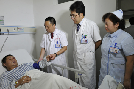 运筹帷幄 躬耕一隅——记2015年百名优秀住培带教老师林章雅教授