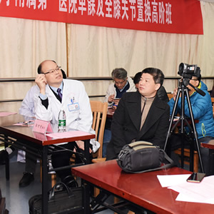 拾阶而上 更进一步——我院关节外科举办单髁及全膝关节置换高阶学习班 拾阶而上 更进一步——我院关节外科举办单髁及全膝关节置换高阶学习班