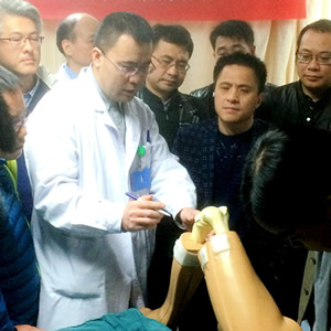 拾阶而上 更进一步——我院关节外科举办单髁及全膝关节置换高阶学习班 拾阶而上 更进一步——我院关节外科举办单髁及全膝关节置换高阶学习班
