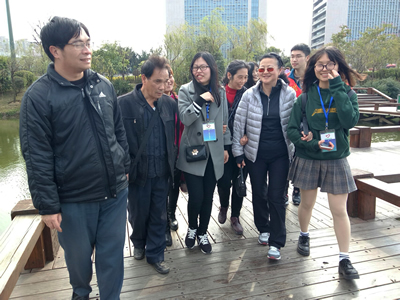 健康咨询在线 花海同游赏春——福医学子开展助盲志愿服务活动 健康咨询在线 花海同游赏春——福医学子开展助盲志愿服务活动