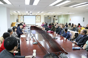 在榕外国友人参访我院了解就医流程 在榕外国友人参访我院了解就医流程