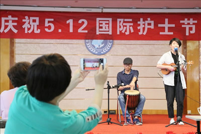 聚焦护理质量安全 倡导护患人文关怀 借高水平医院建设 做可持续护理发展--记福建医科大学附属第一医院2017年5.12国际护士节庆祝大会 聚焦护理质量安全 倡导护患人文关怀 借高水平医院建设 做可持续护理发展--记福建医科大学附属第一医院2017年5.12国际护士节庆祝大会