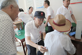 三伏酷暑战高温 应急救援练“强兵”--我院省级紧急医学救援三队开展自然灾害应急救援演练 三伏酷暑战高温 应急救援练“强兵”--我院省级紧急医学救援三队开展自然灾害应急救援演练