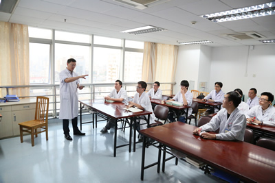 第一临床医学院顺利完成临床医学专业认证 第一临床医学院顺利完成临床医学专业认证