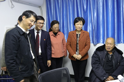 闽南医院(医联体)推出“协同门诊”惠民新举措获省卫计委朱淑芳主任高度赞扬 闽南医院(医联体)推出“协同门诊”惠民新举措获省卫计委朱淑芳主任高度赞扬