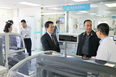 福建省卫计委黄如欣书记、柳红主任莅临我院调研综合医改暨医疗创双高工作