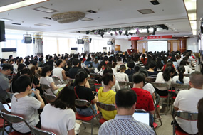 提高人文素质 打造人文医院——院长兼党委书记杨立勇教授作人文专题讲座 提高人文素质 打造人文医院——院长兼党委书记杨立勇教授作人文专题讲座