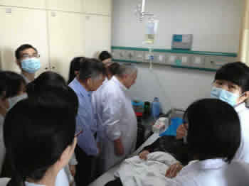 我省著名神经内科学专家慕容慎行教授荣膺“中国杰出神经内科医师终身成就奖”