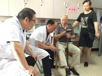 『致敬医师节』我院多学科专家到南平浦城县开展“智惠八闽”义诊服务