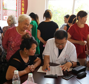 『致敬医师节』我院多学科专家到南平浦城县开展“智惠八闽”义诊服务