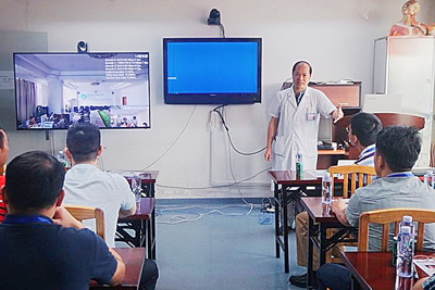 我院关节外科举办膝关节复杂初次置换与翻修高级研讨班 我院关节外科举办膝关节复杂初次置换与翻修高级研讨班