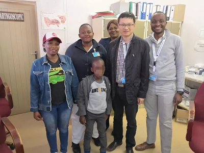 『援非事迹』非洲新生儿患上罕见病,福建援博医生勇“拆弹” 『援非事迹』非洲新生儿患上罕见病,福建援博医生勇“拆弹”