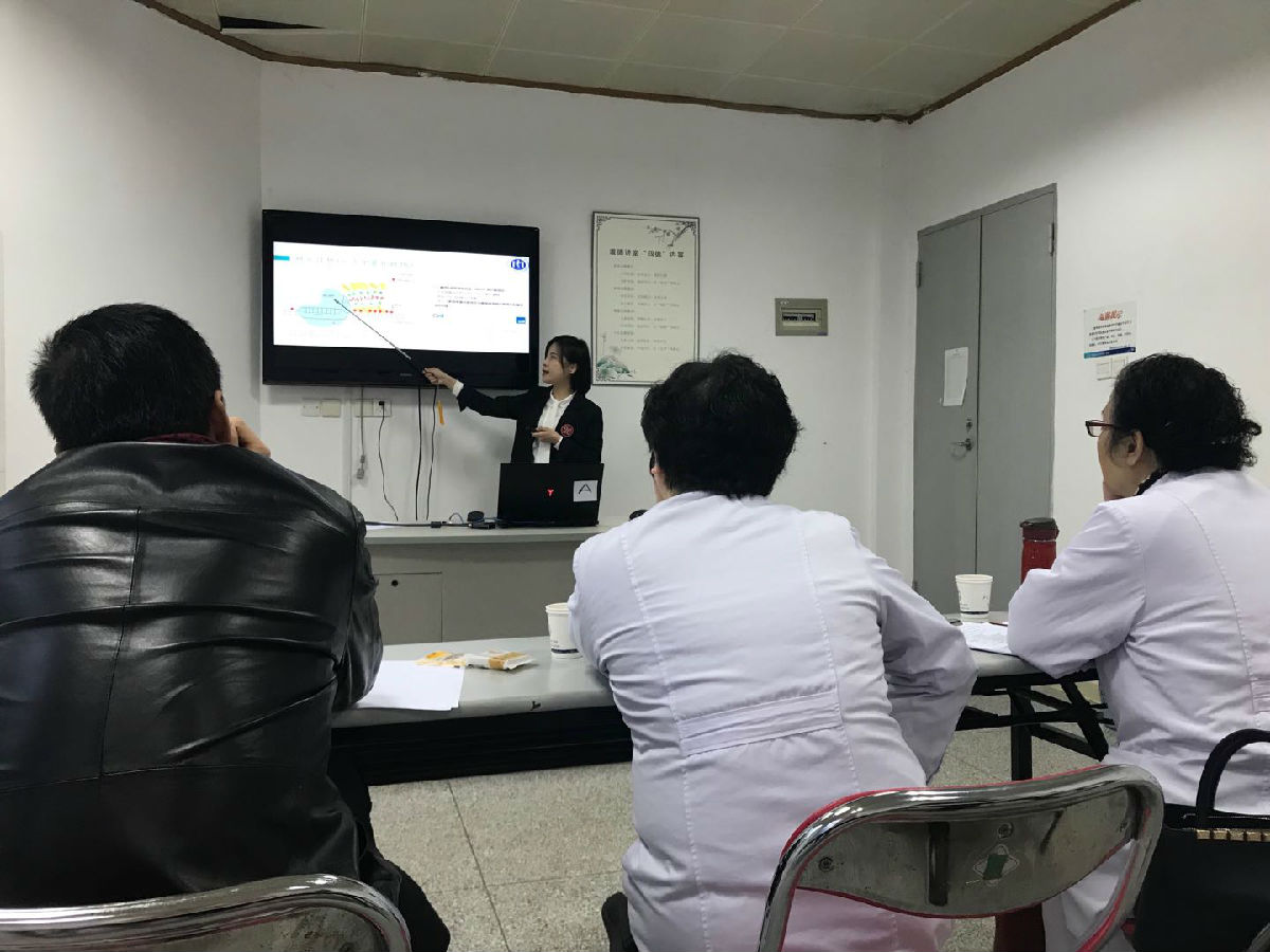 第一临床医学院开展2017级硕士生中期考核