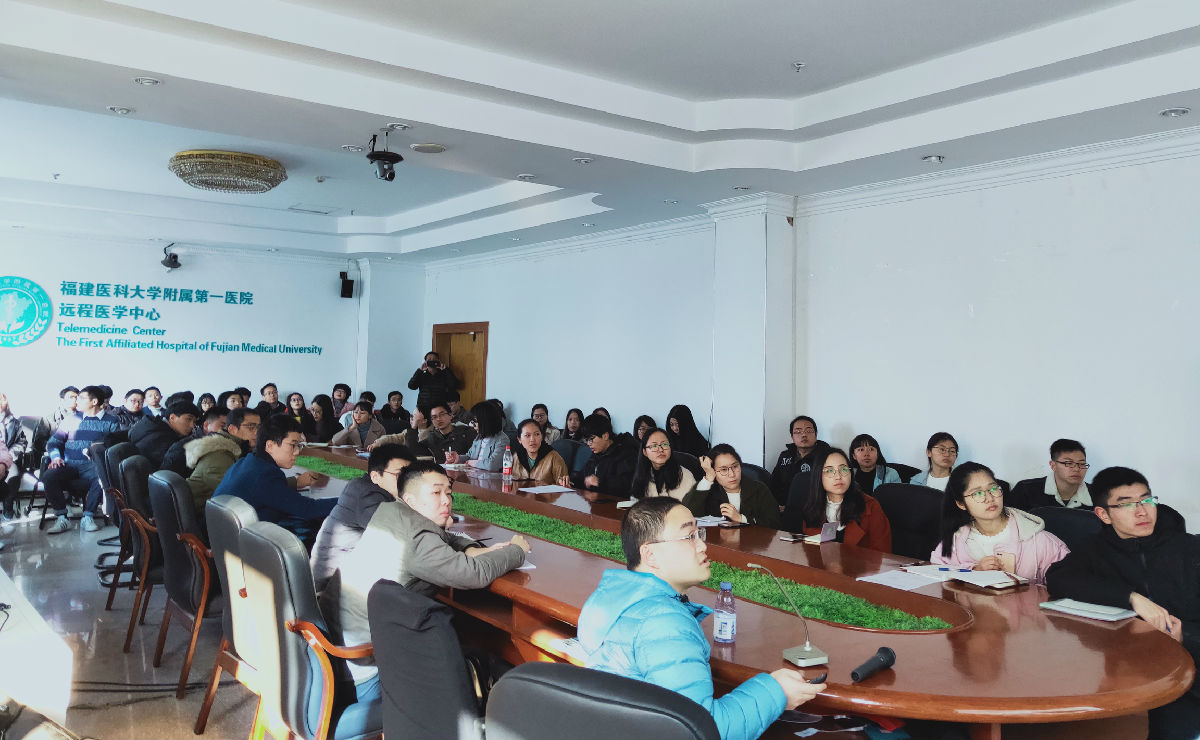 科研从“小”抓起  从“技术关”学起 ——第一临床医学院开展研究生实验技术与规范培训