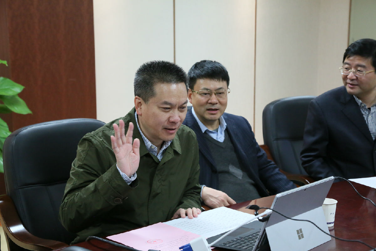 山高水远复相逢  聚短情长暖人心 --院领导视频慰问第15批援博茨瓦纳医疗队员