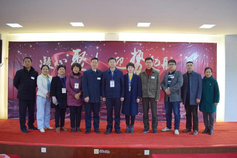 『附一风貌』节前慰问送祝福  深情关怀暖人心