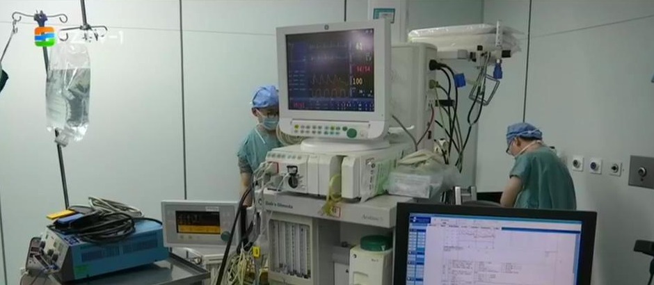 关节置换手术直播演示 促进关节置换规范化