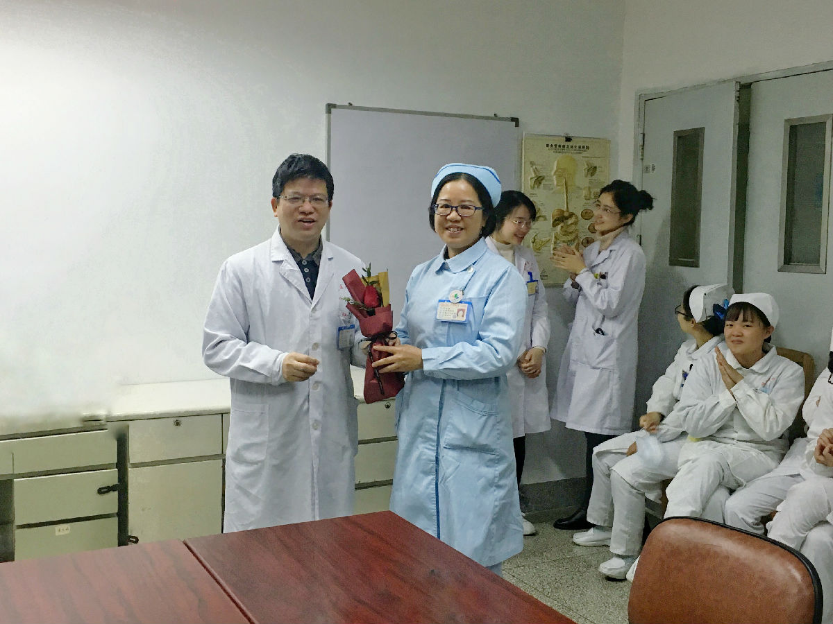 春暖花开时  最美不过你 ——消化内科的“女神节”