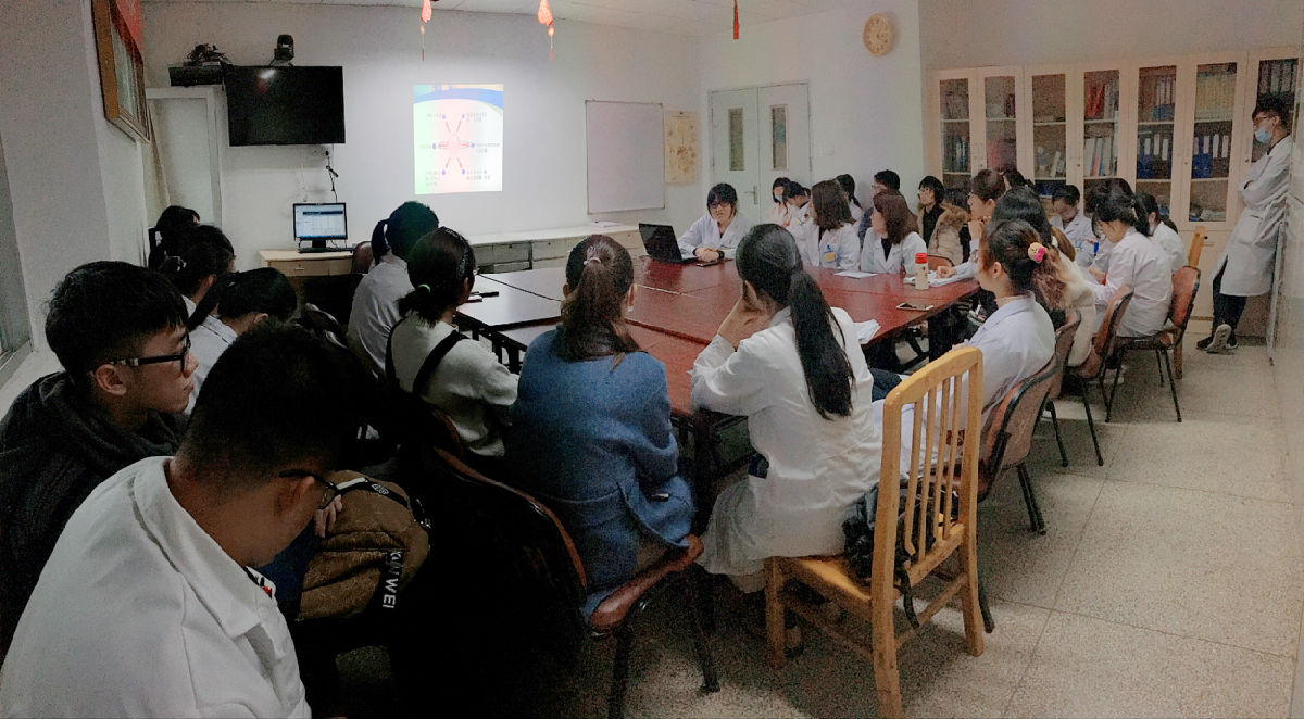 我院消化内科举行优秀住院医师经验交流会 我院消化内科举行优秀住院医师经验交流会