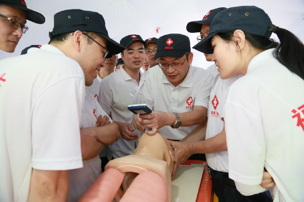 演练即实战！福建省野外条件下的急诊手术实操练习 在省级紧急医学救援三队上演