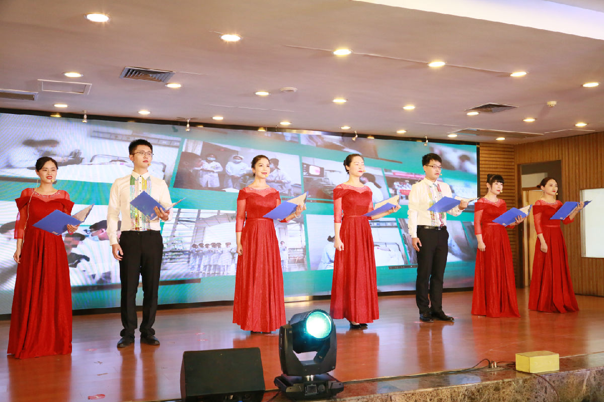 我院举办首届文化节系列活动暨纪念建国70周年 “诵经典 育德行 我与祖国共成长”经典诵读比赛