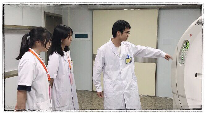 我院开展“2019年高中生暑期临床医学全程体验”志愿活动