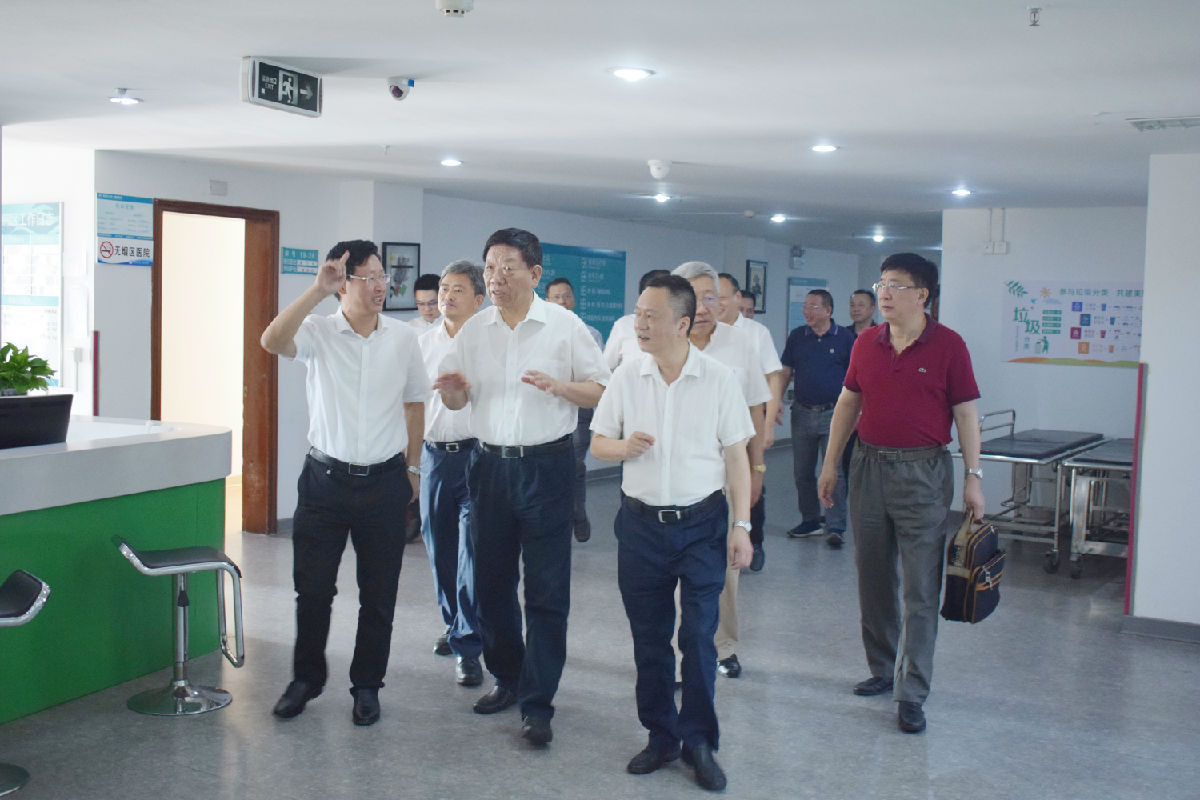 全国政协社法委副主任尹蔚民一行到我院护养中心调研