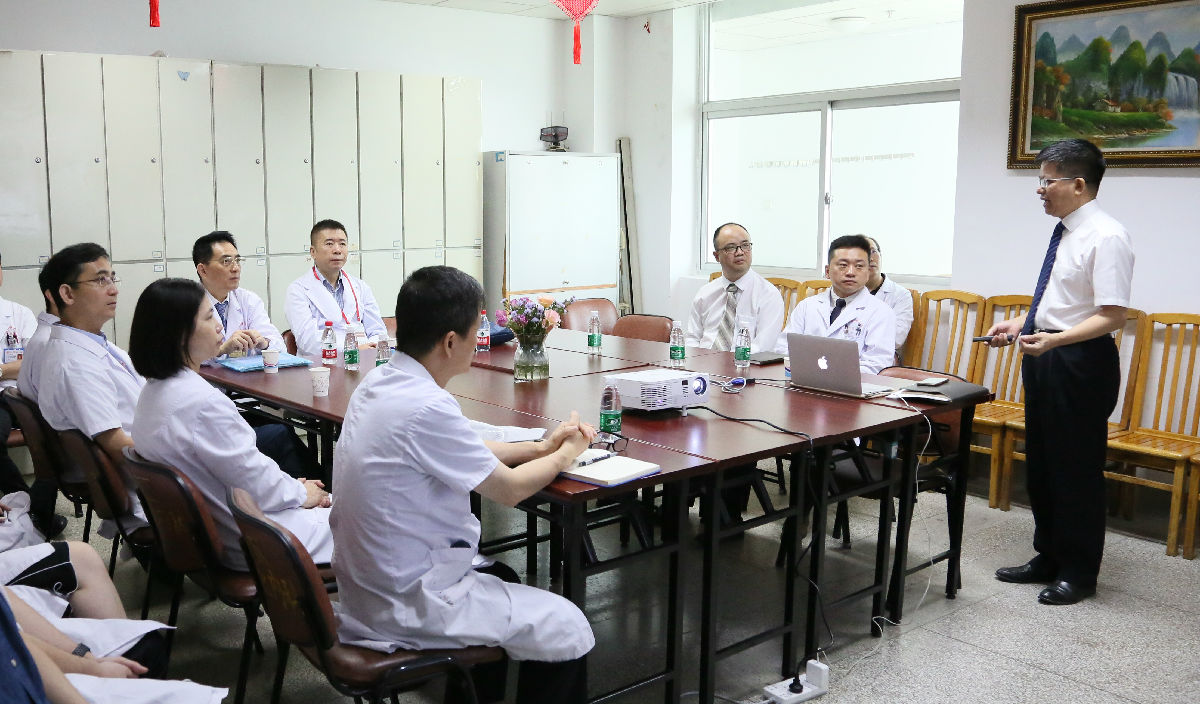 国家住院医师规范化培训评估组到我院检查指导