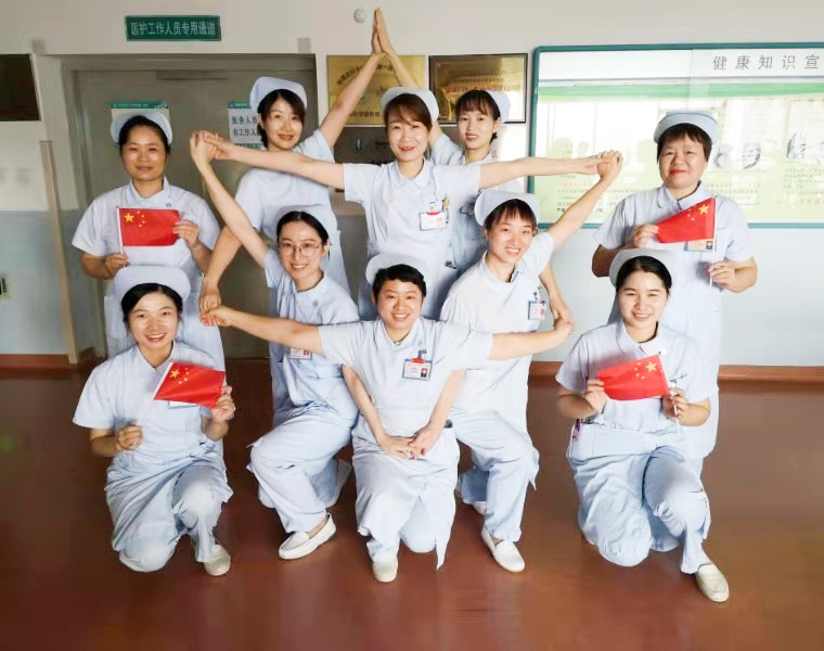 附一人共祝祖国母亲生日快乐