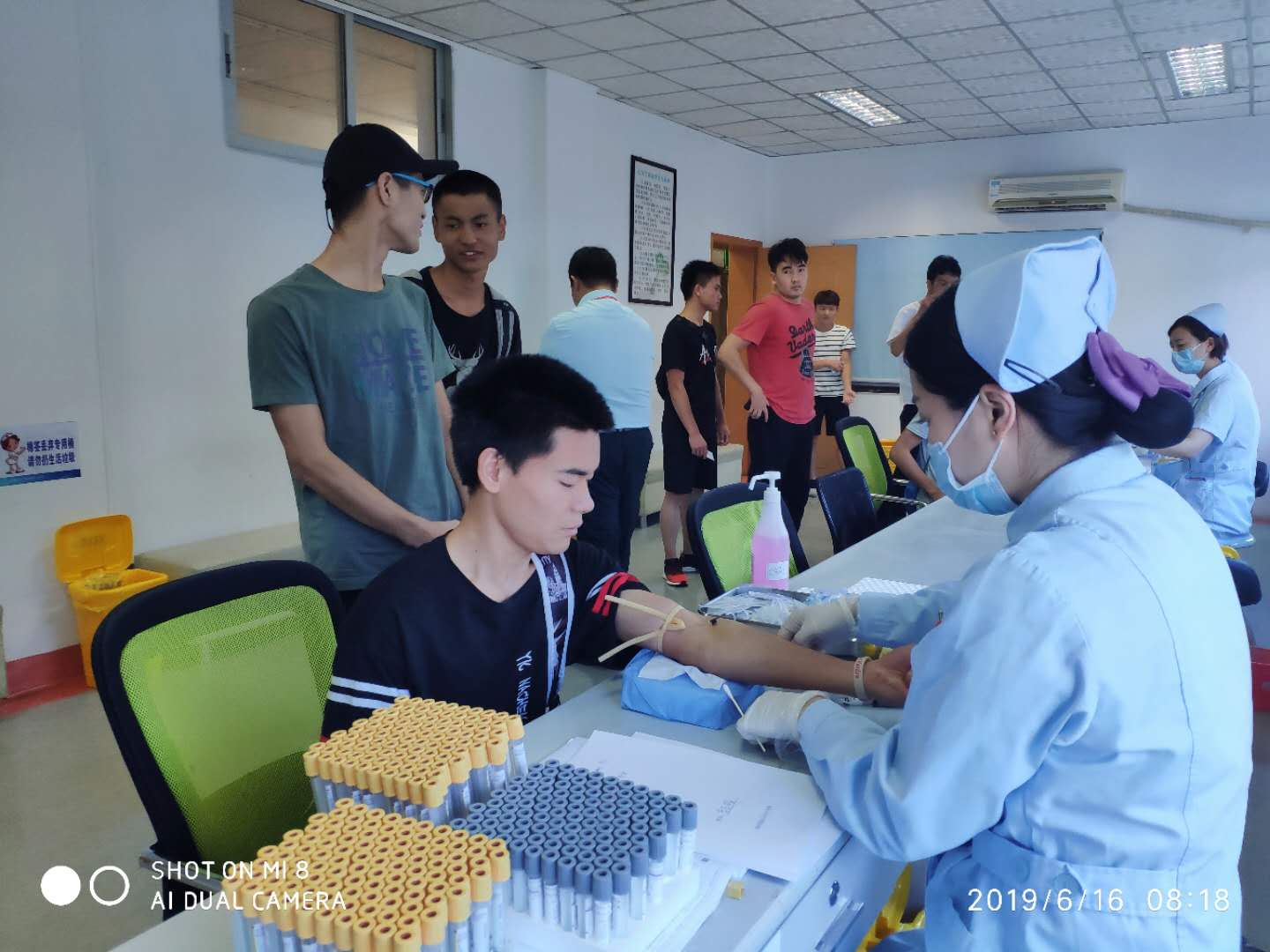 有志青年从军建功  热血男儿矢志报国——我院体检中心开展2019年征兵体检工作