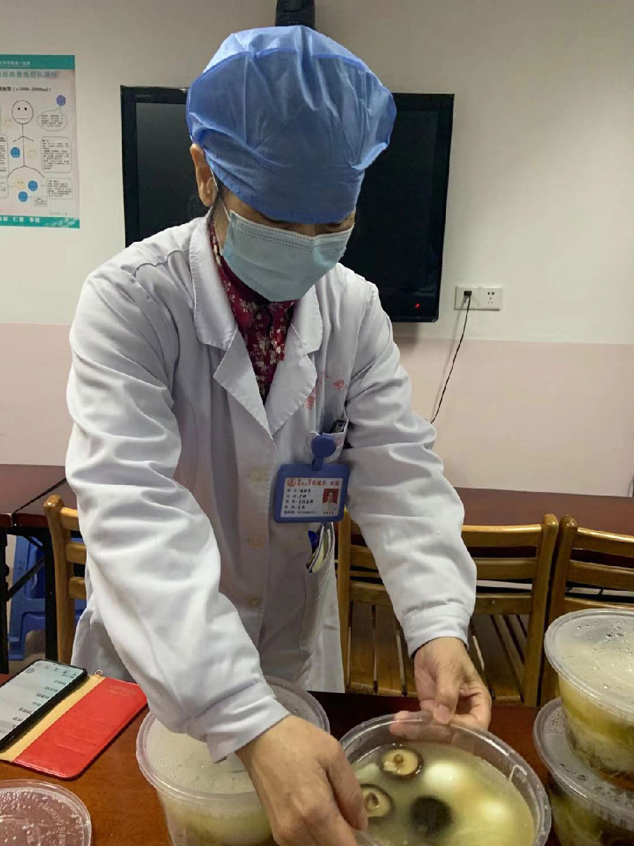 致时代英雄 —— 福建医科大学附属第一医院最美逆行者 致时代英雄 —— 福建医科大学附属第一医院最美逆行者