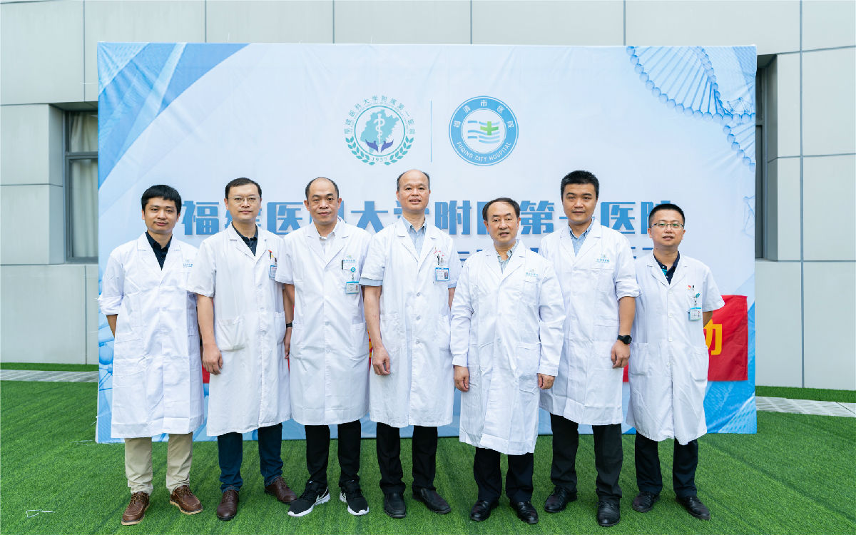 探索合作新模式 共建紧密医联体——我院与福清市医院联合开展骨科义诊与学术交流活动 探索合作新模式 共建紧密医联体——我院与福清市医院联合开展骨科义诊与学术交流活动
