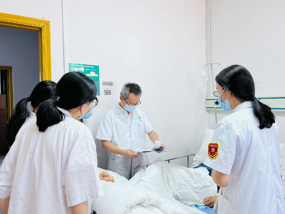 【附一党建】重走附一路,启航新征程——我院感染肝病党支部建阳行 【附一党建】重走附一路,启航新征程——我院感染肝病党支部建阳行