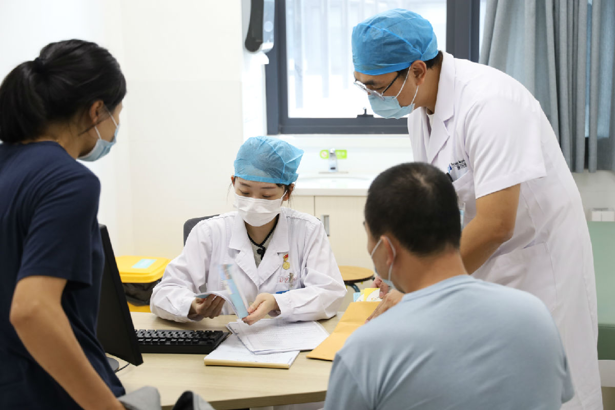 『附一党建』不忘来时路 坚守附一心——康复高压氧党支部开展“重走附一路”暨党员志愿服务八闽行活动 『附一党建』不忘来时路 坚守附一心——康复高压氧党支部开展“重走附一路”暨党员志愿服务八闽行活动