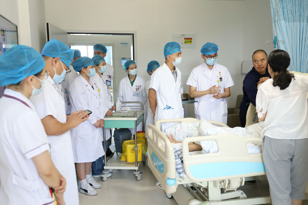 『附一党建』不忘来时路 坚守附一心——康复高压氧党支部开展“重走附一路”暨党员志愿服务八闽行活动 『附一党建』不忘来时路 坚守附一心——康复高压氧党支部开展“重走附一路”暨党员志愿服务八闽行活动