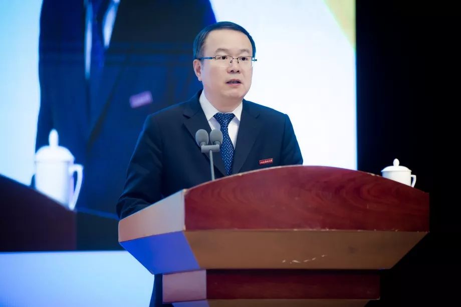 『先进典型』福建医科大学举办慕容慎行同志先进事迹报告会